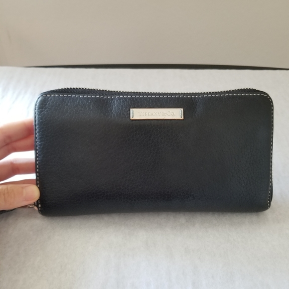 Tiffany & Co. Classic Black Wallet - Picture 5 of 12